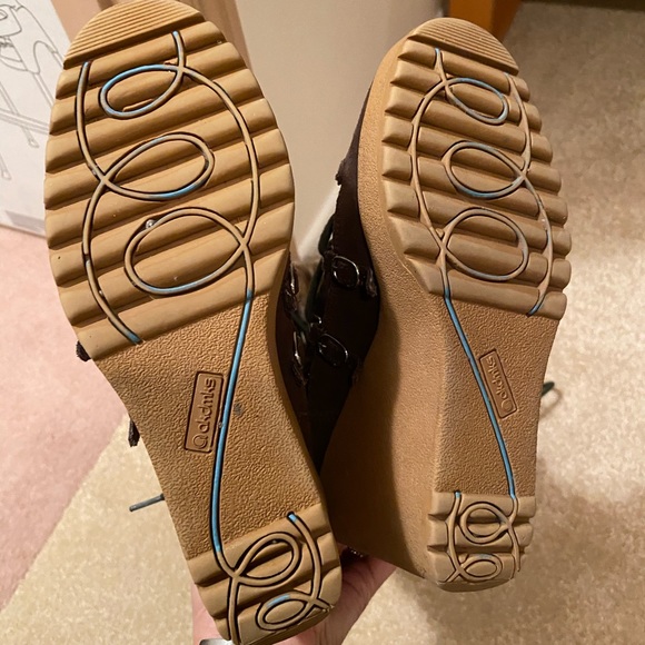 Platform boots with rabbit fur trim - Picture 3 of 4